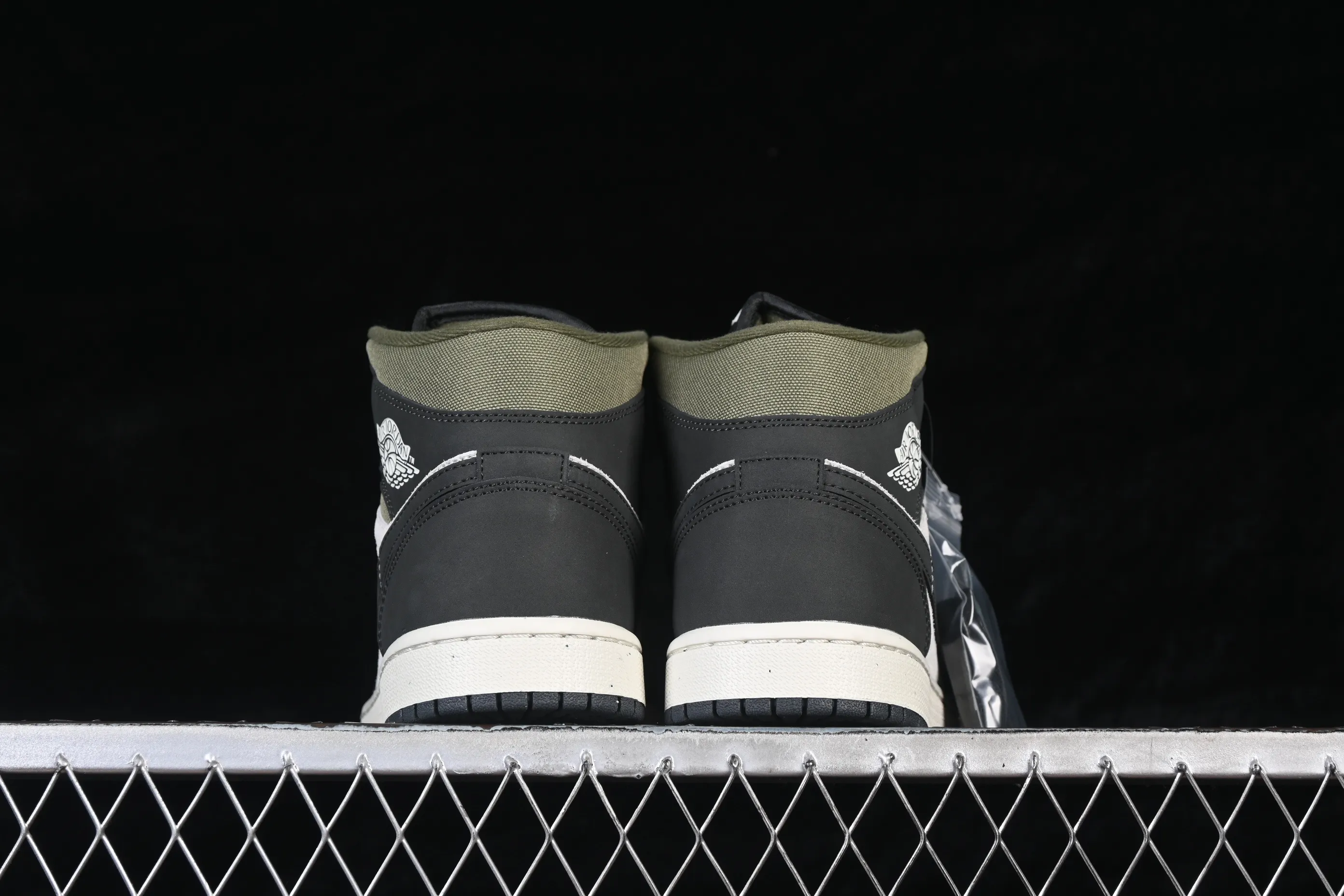 All categories Air Jordan Jordan series basketball shoes Air Jordan 1 Mid Air Jordan 1 Mid AJ1 Joe 1 olive green Chinese culture and leisure sneakers HV4091-102